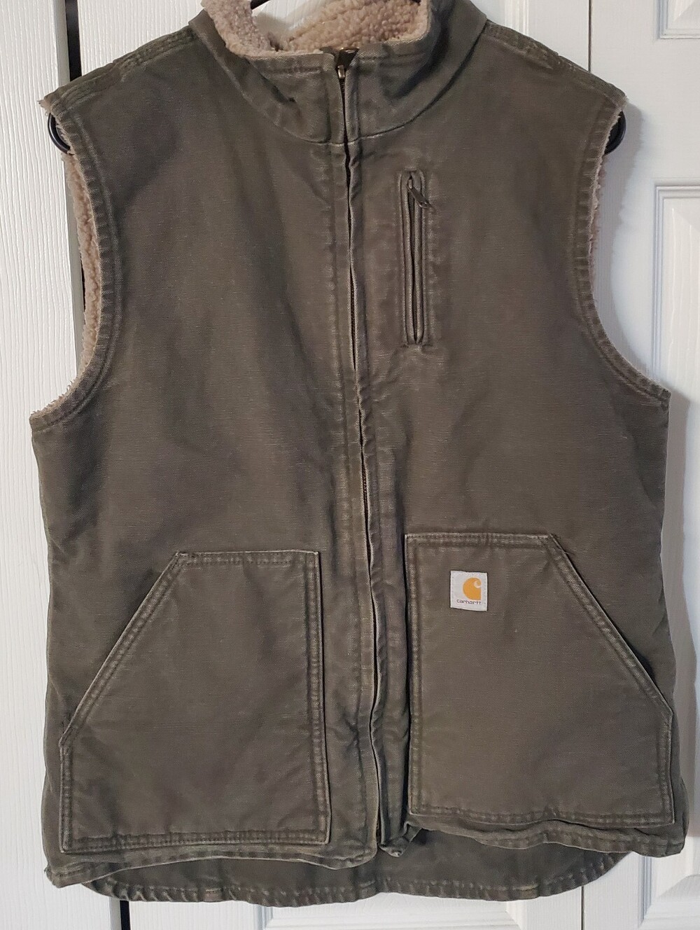 CARHARTT WOMENS VEST DISTRESSED MED 8/10. GREY. WORK OUTDOORS. FLEECE LINED